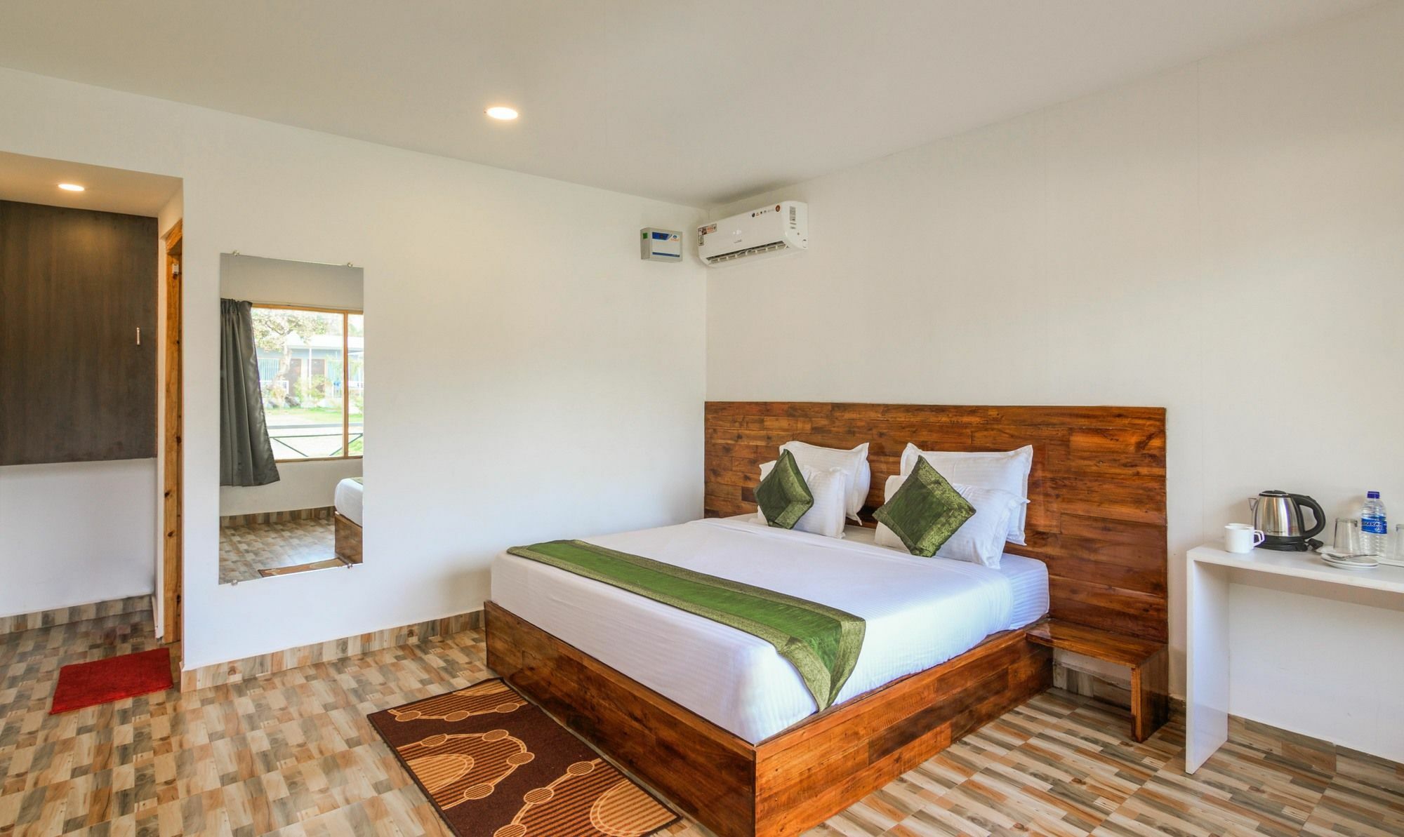 Treebo Lands End Beach Resort Morjim Luaran gambar